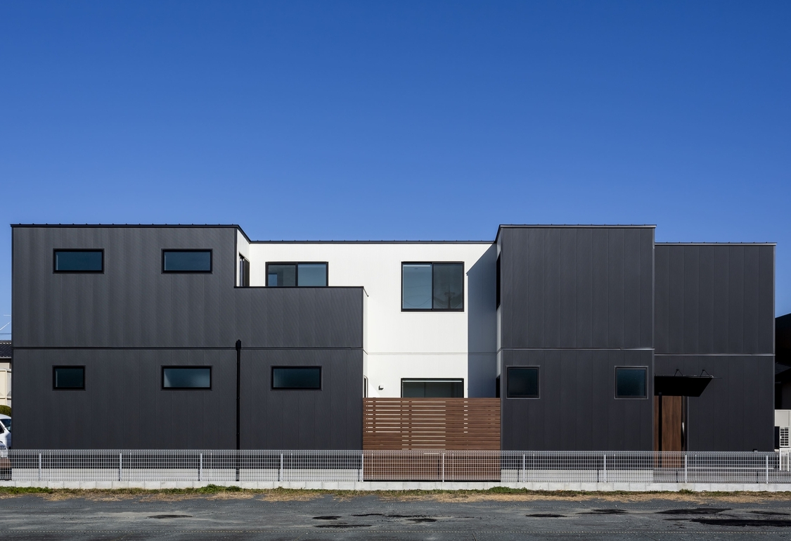 細長変形地でも叶えた、開放的な住まい