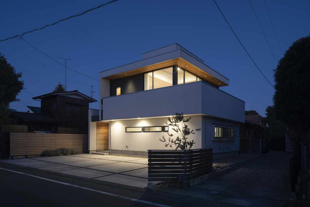 栖の家